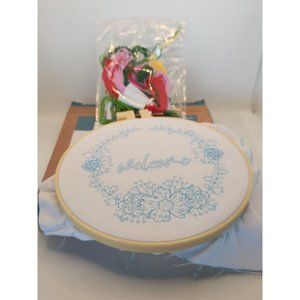 Create Your Own Embroidery Craft Kit Welcome Wreath New In Box Pink Flowers 6"